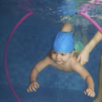 Chcete zo svojho bábätka malého vodníka? Čo tak skúsiť plavecké kurzy pre najmenších?