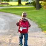 Návrat k školským batohom tak, aby nepoškodzovali zdravie